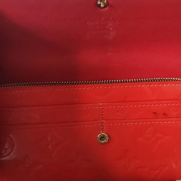 Authentic LV wallet - Picture 3 of 4